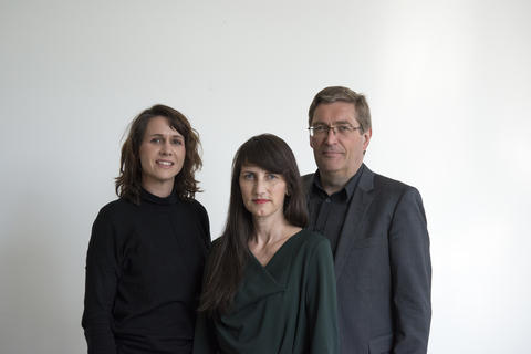 F.v. Linda Lien, Anne-Helen Mydland og Frode Thorsen blir nye dekaner ved KMD