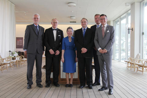 The partners of the new Academia Europaea Knowledge Hub Region Bergen met for the official opening at the Bergen Maritime Museum on Friday 30 May. University of Bergen's Rector Dag Rune Olsen to the right.