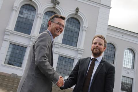 Rector Dag Rune Olsen and minister Torbjørn Røe Isaksen