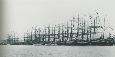 Sail ships