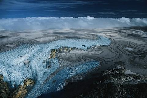 Image of the Folgefonna glacier melting.