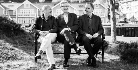 Group photo of Ate Van der Zee, Carl-Henrik Heldin and Bruce Zetter.