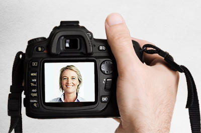 Digitalt fotoapparat med portrett visningsruten