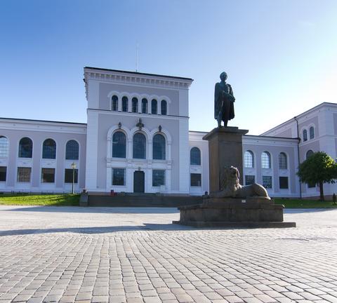 The picture shows Bergen Museum.