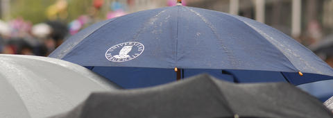 Umbrella with UiB logo