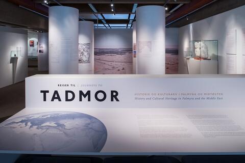 Et oversiktsbilde fra utstillingen "Reiser til Tadmor"