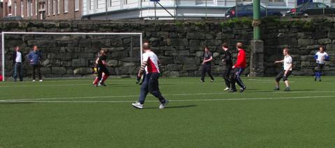 MI 60th anniversary football match: the students' team challenges the...