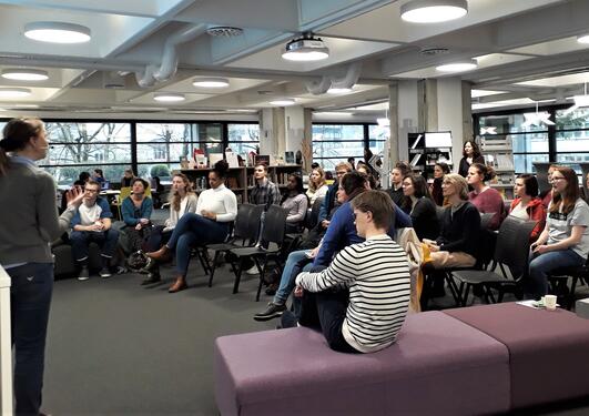 Popular science talk in the library
