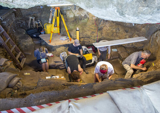 The SapienCE team from UIB excavating and Blombos Cave