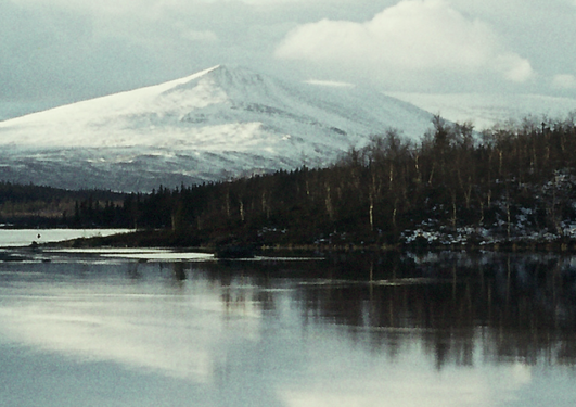 The lake Stuor-Dáhta in the Lule Sami area. Photo: H. Rydving. 