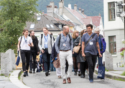 På vei over Høyden