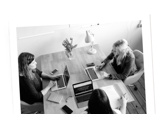 Bilde av lærlinger i gruppearbeid