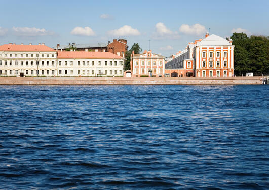 Hovudbygning, St. Petersburg statlege universitet