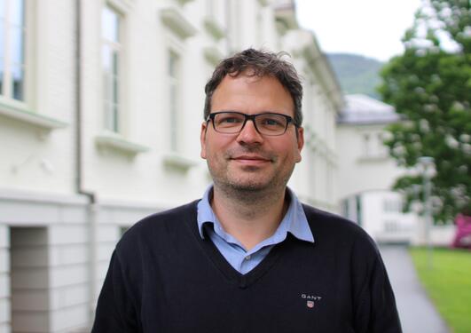 Portrait of Benjamin Pfeil, leader of the Bjerknes Climate Data Centre at the University of Bergen