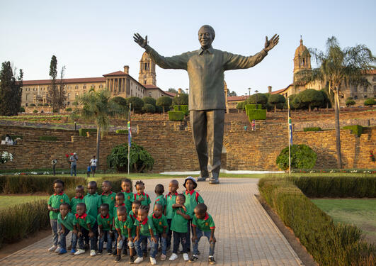 pre-schoolers with Nelson Mandela in SA