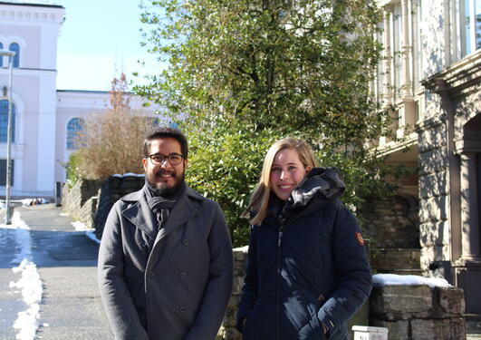 Picture of Lena and Jose in front of the Museum of Natural History