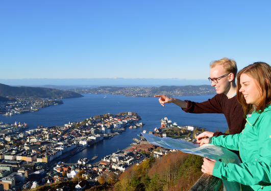 Geografistudentar på Fløyen