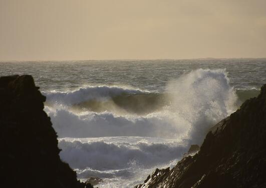 Crushing waves, Ireland, Co. Kerry