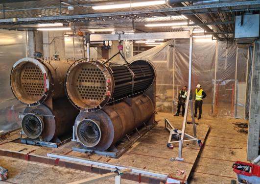 Gamle oljekjeler i Realfabygget