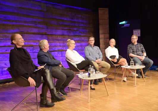 Ekspertpanel på Litteraturhuset - Tåler det ikke.