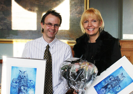 Knut Børve og Linda Stuhr tok imot prisene på vegne av henholdsvis NANO100 og...